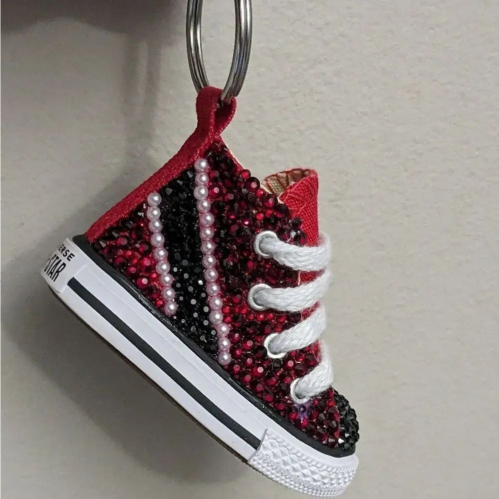 Custom order - toddle Converse Trinidad flag and matching keychain - Picture 4 of 4